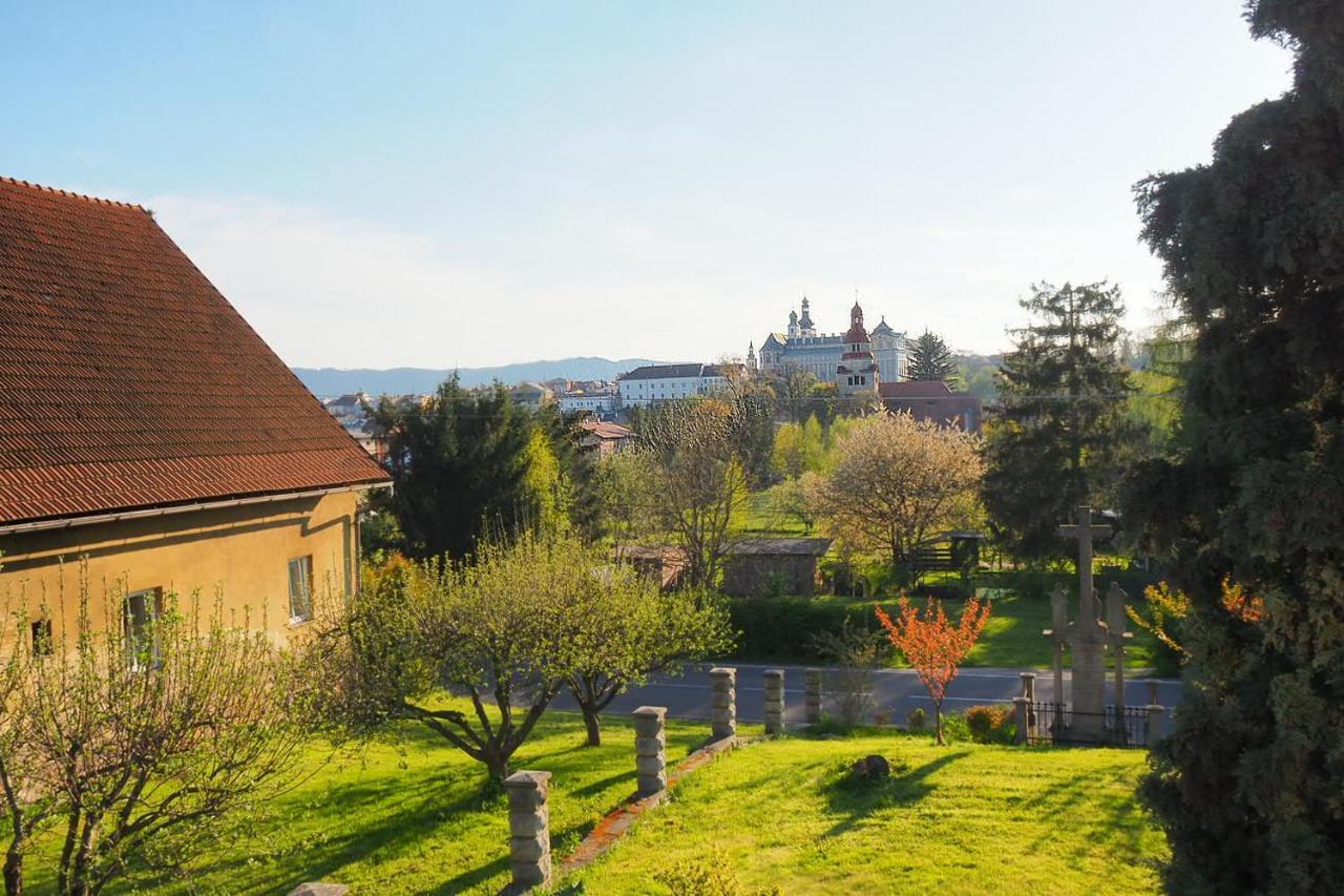 Dum U Krize Vila Broumov Exterior foto